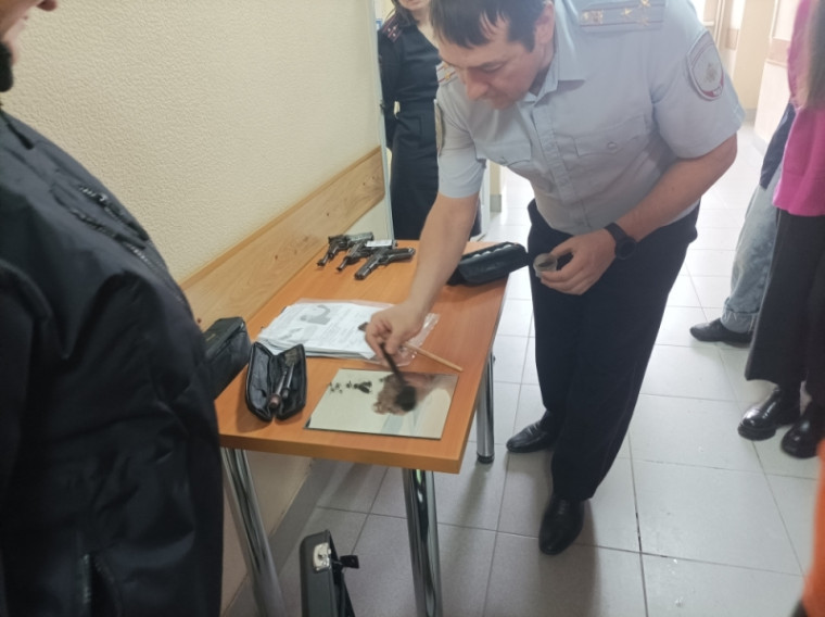 Экскурсия в экспертно-криминалистический центр УМВД Ульяновской области.